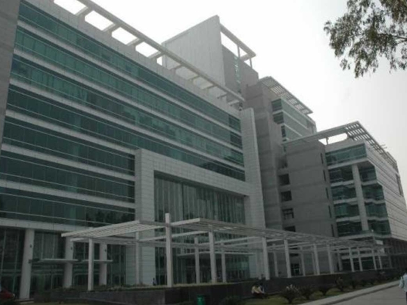 BPTP Park Centra NH 8