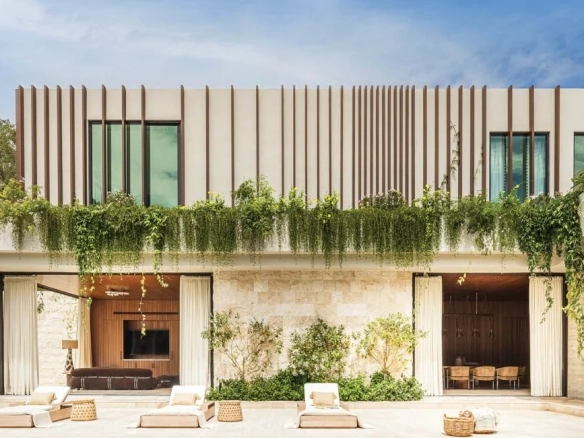 WHISPERING WOODS – Luxury Farmhouse Of Delhi-Mumbai Expressway